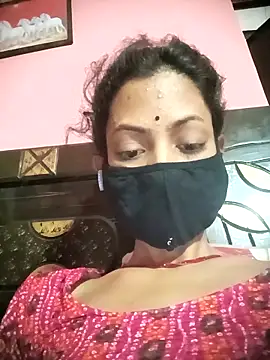 Snapshot of BIG_QWEEN_NO1 chatting on 04/24/26, 10:56 BIG QWEEN NO1 online show from 04/24/26, 10:56