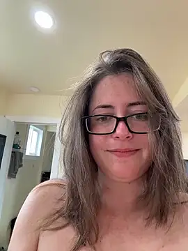 Snapshot of Naomi_Blaire chatting on 03/03/26, 10:59 Naomi Blaire online show from 03/03/26, 10:59