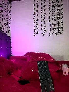 Snapshot of Keyla-moon chatting on 03/27/26, 03:12 Keyla-moon online show from 03/27/26, 03:12