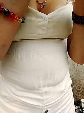 Snapshot of sigmasia chatting on 04/28/26, 02:27 sigmasia online show from 04/28/26, 02:27