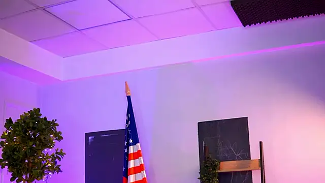 G0ldenGrace online show from 02/16/26, 08:38