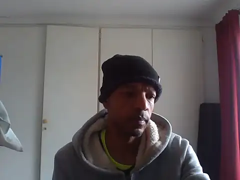 Snapshot of lavelle26 chatting on 04/08/26, 07:41 lavelle26 online show from 04/08/26, 07:41