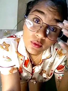 Snapshot of Zoe_Renata chatting on 07/12/26, 03:19 Zoe Renata online show from 07/12/26, 03:19