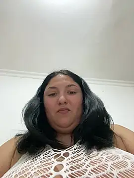 Snapshot of Amber_Sinn chatting on 06/19/26, 07:17 Amber Sinn online show from 06/19/26, 07:17