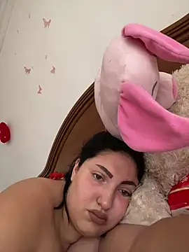 Snapshot of Amber_Sinn chatting on 07/16/26, 07:14 Amber Sinn online show from 07/16/26, 07:14