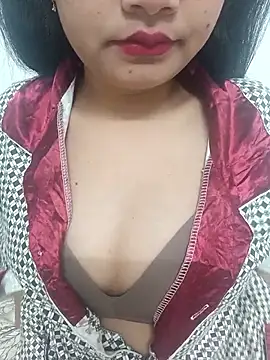 Snapshot of EliraMoon chatting on 03/01/26, 05:15 EliraMoon online show from 03/01/26, 05:15