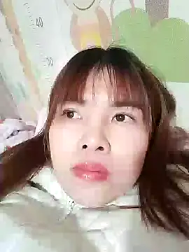 Snapshot of Loyalty-love chatting on 02/09/26, 02:21 Loyalty-love online show from 02/09/26, 02:21