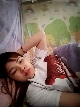 Snapshot of Loyalty-love chatting on 02/13/26, 07:15 Loyalty-love online show from 02/13/26, 07:15