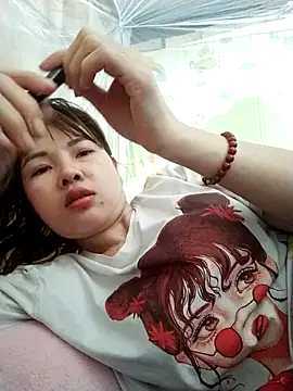 Snapshot of Loyalty-love chatting on 02/14/26, 12:40 Loyalty-love online show from 02/14/26, 12:40