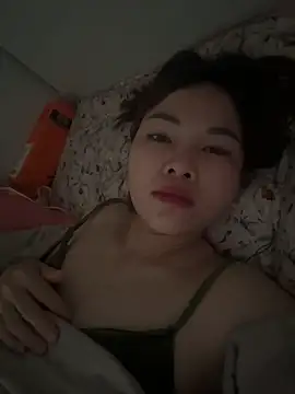 Snapshot of Loyalty-love chatting on 02/25/26, 02:32 Loyalty-love online show from 02/25/26, 02:32