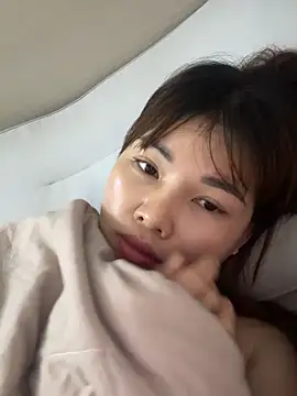 Snapshot of Loyalty-love chatting on 02/28/26, 06:42 Loyalty-love online show from 02/28/26, 06:42