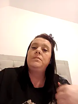 Snapshot of louisa36 chatting on 03/03/26, 09:31 louisa36 online show from 03/03/26, 09:31