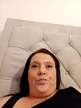 Snapshot of louisa36 chatting on 03/04/26, 10:05 louisa36 online show from 03/04/26, 10:05