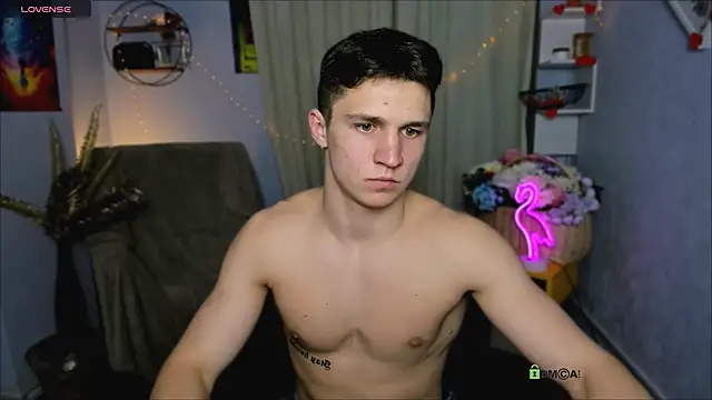 Snapshot of emmanuel_shine chatting on 03/14/26, 08:03 emmanuel shine online show from 03/14/26, 08:03