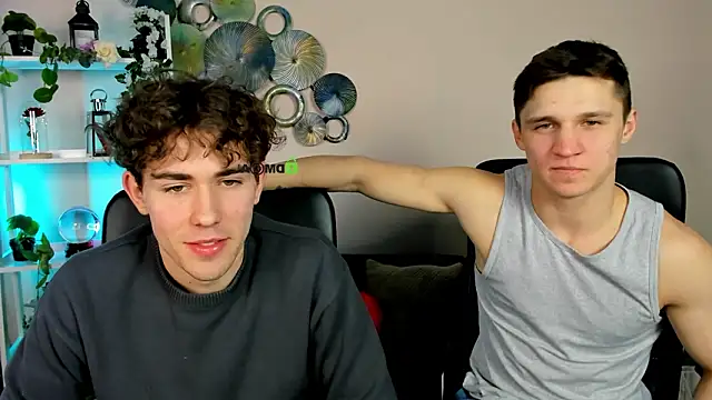 Snapshot of emmanuel_shine chatting on 03/16/26, 01:15 emmanuel shine online show from 03/16/26, 01:15