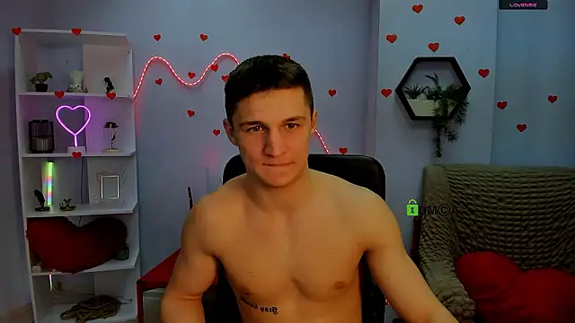 Snapshot of emmanuel_shine chatting on 03/25/26, 06:52 emmanuel shine online show from 03/25/26, 06:52