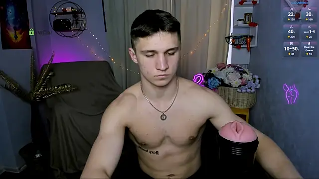 Snapshot of emmanuel_shine chatting on 04/02/26, 07:06 emmanuel shine online show from 04/02/26, 07:06