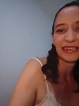 Snapshot of Aurabloom_1 chatting on 04/03/26, 12:41 Aurabloom 1 online show from 04/03/26, 12:41