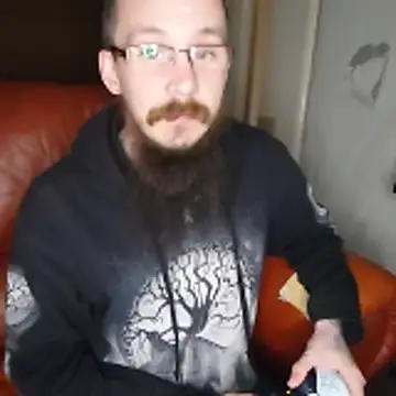 Snapshot of Castbotter1995 chatting on 04/19/26, 09:17 Castbotter1995 online show from 04/19/26, 09:17