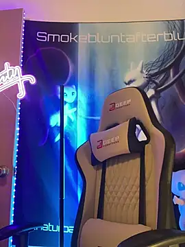 Smokebluntafterblunt online show from 02/24/26, 12:47