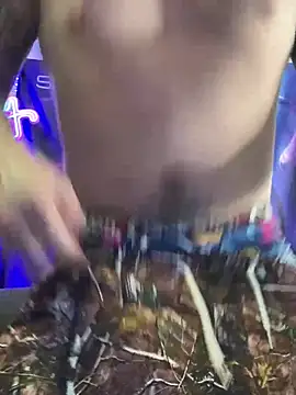 Smokebluntafterblunt online show from 04/18/26, 03:21