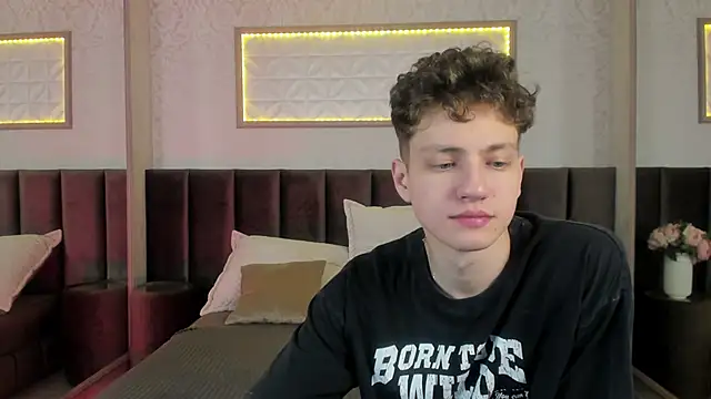 Snapshot of StefanBev chatting on 03/07/26, 08:50 StefanBev online show from 03/07/26, 08:50