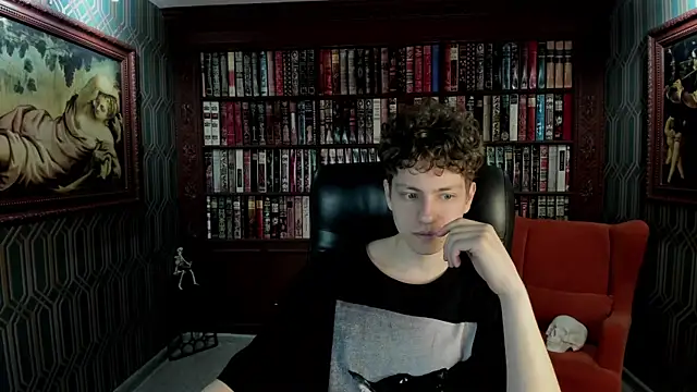 Snapshot of StefanBev chatting on 04/11/26, 07:40 StefanBev online show from 04/11/26, 07:40