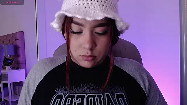 Snapshot of Wen_01 chatting on 02/20/26, 11:43 Wen 01 online show from 02/20/26, 11:43