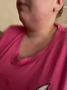 Snapshot of Mommy-girl-Lola chatting on 02/24/26, 06:33 Mommy-girl-Lola online show from 02/24/26, 06:33