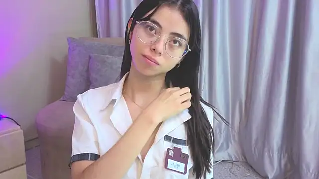 Snapshot of Mia_Naive chatting on 06/03/26, 12:08 Mia Naive online show from 06/03/26, 12:08