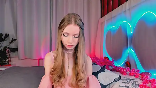 Snapshot of lada2k4 chatting on 02/14/26, 06:32 lada2k4 online show from 02/14/26, 06:32