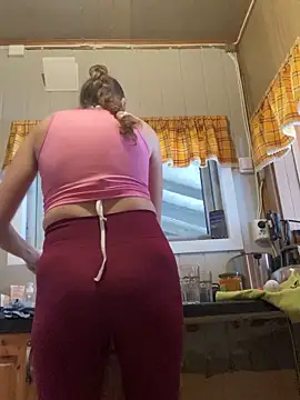 Midnight Munch online show from 02/25/26, 08:35