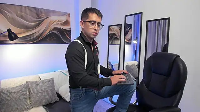 Tommas Jhonson online show from 03/27/26, 08:26