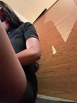 Snapshot of LadyKitsune chatting on 02/13/26, 07:59 LadyKitsune online show from 02/13/26, 07:59