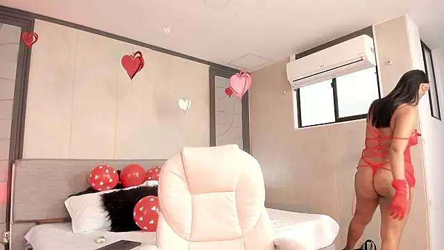 alicee clark  online show from 02/14/26, 01:30