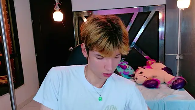 Snapshot of Liam_Green1 chatting on 02/16/26, 12:45 Liam Green1 online show from 02/16/26, 12:45