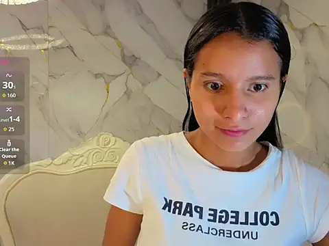 Snapshot of Cataleya23_a chatting on 04/19/26, 01:10 Cataleya23 a online show from 04/19/26, 01:10