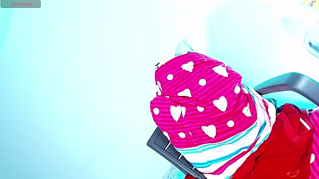 Snapshot of susej_bigblackcock chatting on 04/12/26, 05:45 susej bigblackcock online show from 04/12/26, 05:45