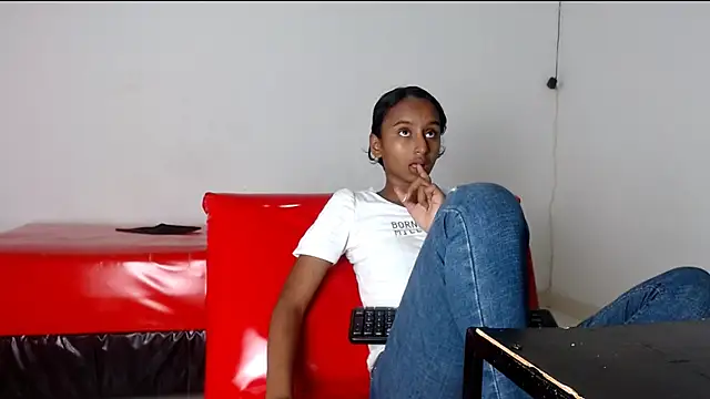 valeryskinnyvagi online show from 04/07/26, 12:00