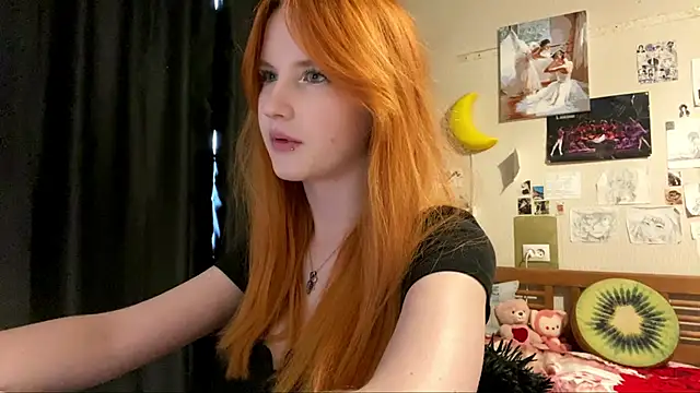 Snapshot of DynaLoom chatting on 02/13/26, 12:45 DynaLoom online show from 02/13/26, 12:45