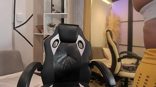 Abi sexxx1 online show from 03/25/26, 09:43