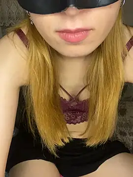 Snapshot of seluna_baby chatting on 05/24/26, 08:14 seluna baby online show from 05/24/26, 08:14