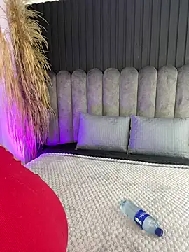 Nanda vixen  online show from 04/13/26, 11:43