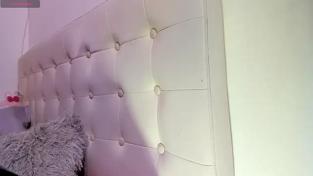 MiaEvans0 online show from 03/27/26, 03:01