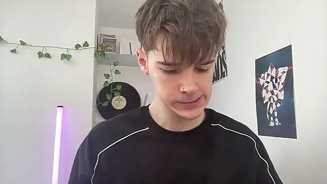 YourMilkyGuy online show from 04/02/26, 10:24