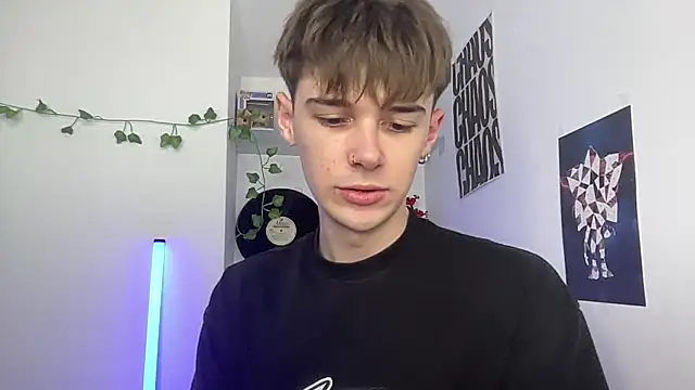 YourMilkyGuy online show from 04/07/26, 03:23