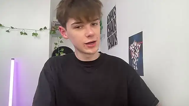 YourMilkyGuy online show from 04/15/26, 01:40