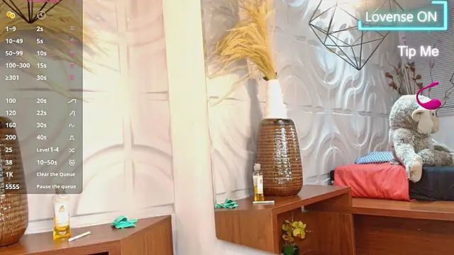 Snapshot of ItsZairen chatting on 04/05/26, 03:36 ItsZairen online show from 04/05/26, 03:36