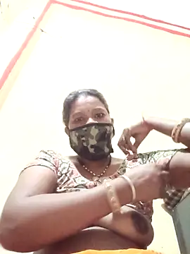 Snapshot of Kirti_sacsena chatting on 03/14/26, 10:37 Kirti sacsena online show from 03/14/26, 10:37