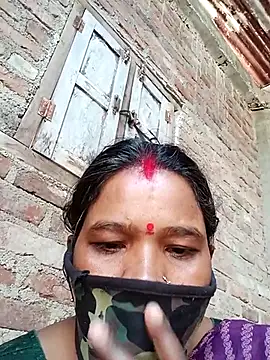 Snapshot of Kirti_sacsena chatting on 04/10/26, 08:52 Kirti sacsena online show from 04/10/26, 08:52